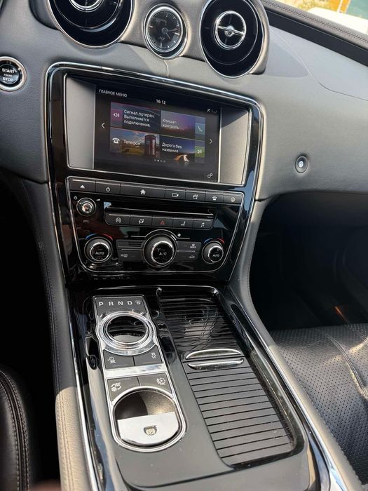 Продам авто Jaguar XJ 2015 р.в.