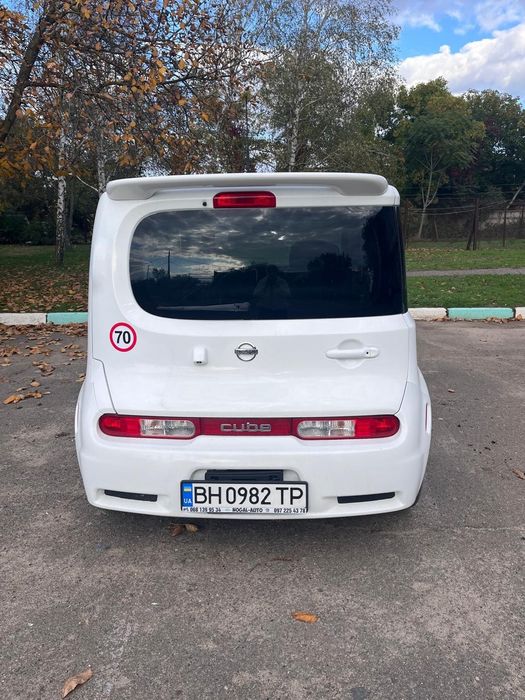 Продам Ниссан кубе nissan cube 2011року 1.8 бензин АКПП