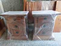 Conjunto mesas de cabeceira
