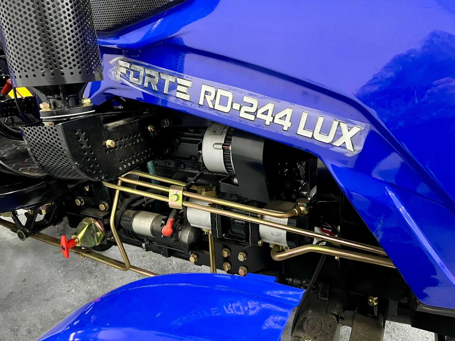 Мінітрактор ФОРТЕ RD 244 Lux ОРІОН БУЛАТ ХТ Рівна Підлога Бокова КПП