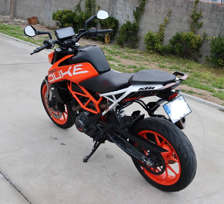 KTM Duke 390 Impec (18)