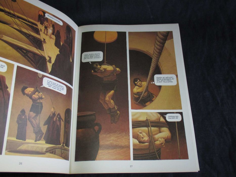 Livro BD Fogo Sagrado O Mercenário Meribérica