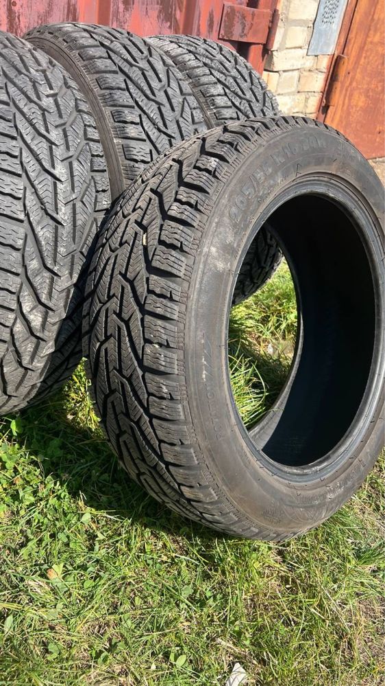 Шини 205/55 R16 Kormoran, зима