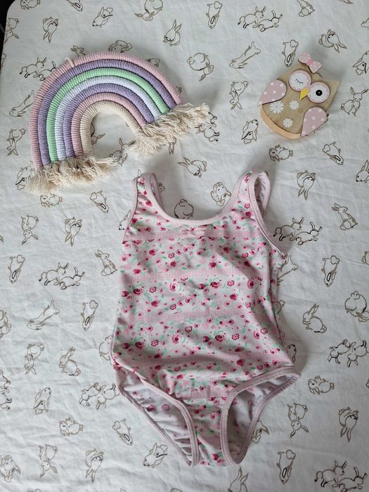Kostium kapielowy dla dziewczynki w kwaitki jednoczęściowy