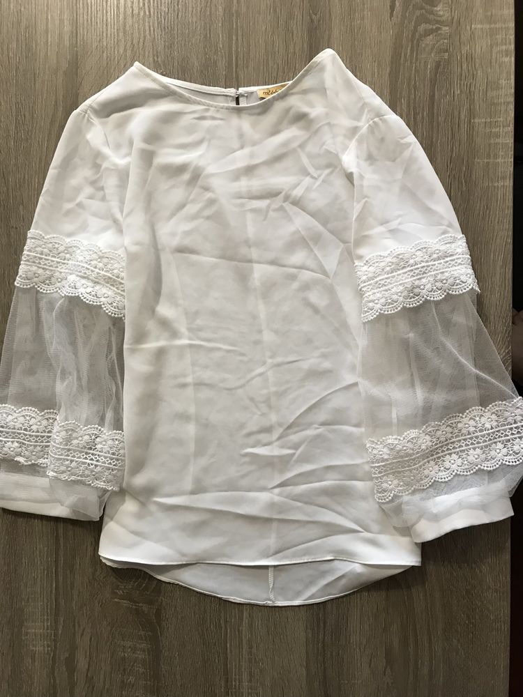 Біла блузка з рукавами  Розмір s 36