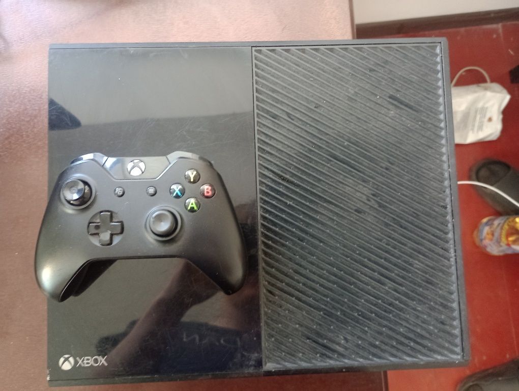Продаю Xbox one fat 512GB