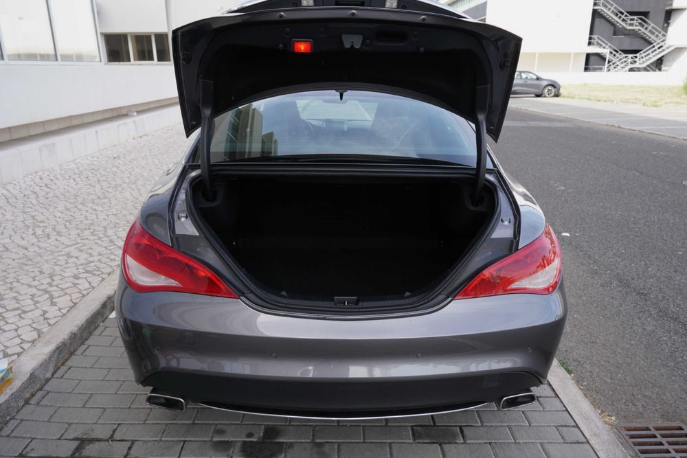 Mercedes-Benz CLA 180 CDI Urban - 77.900Km