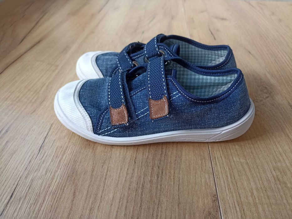 Trampki na rzepy dla chłopca