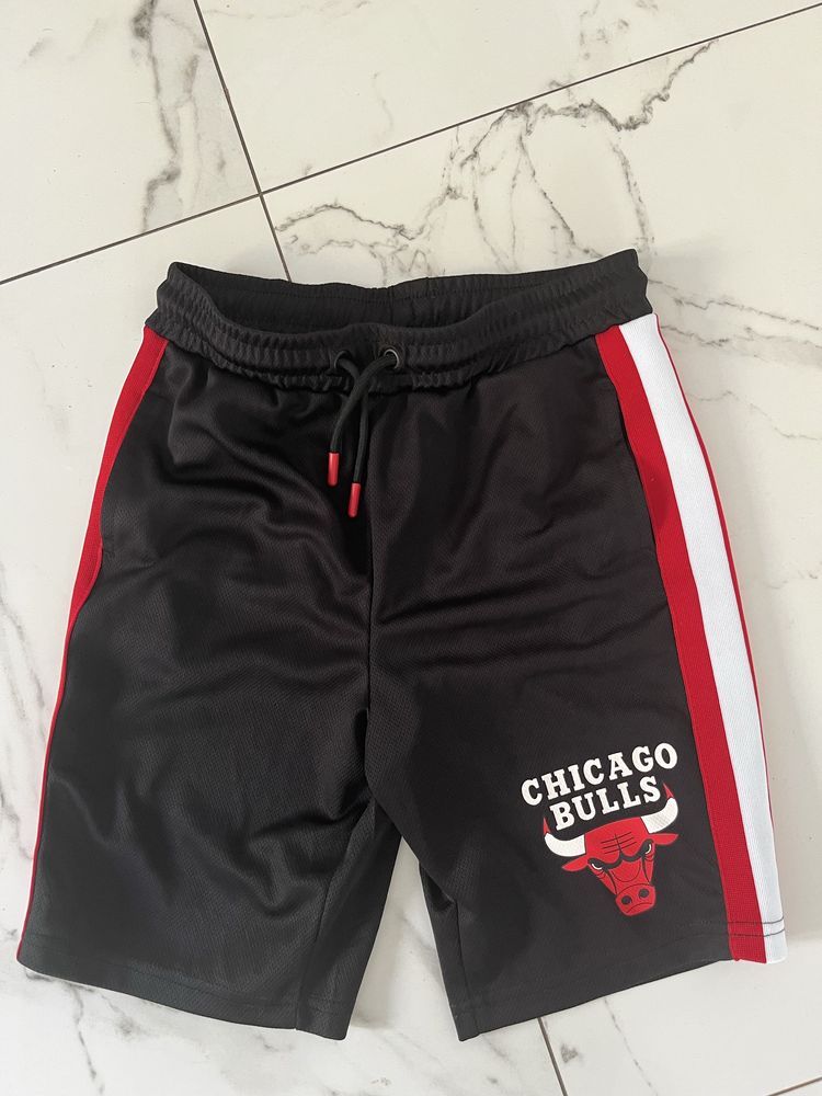 Spodenki Chicago Bulls 8/9 lat