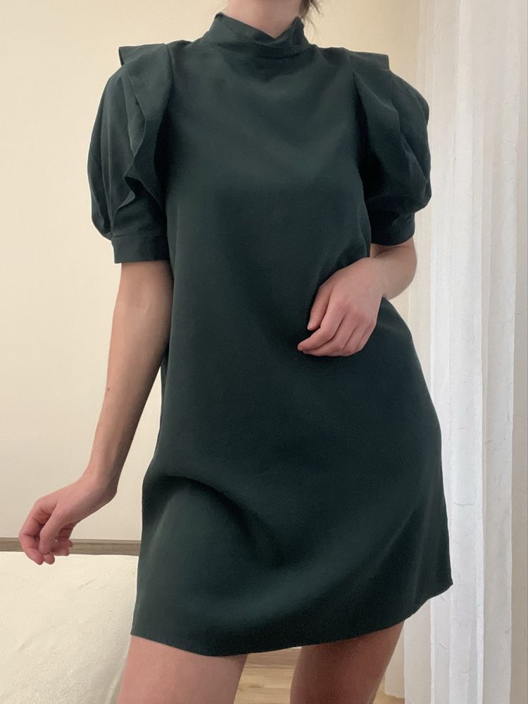 Zara butelkowozielona wiskozowa trapezowa sukienka mini 36 S