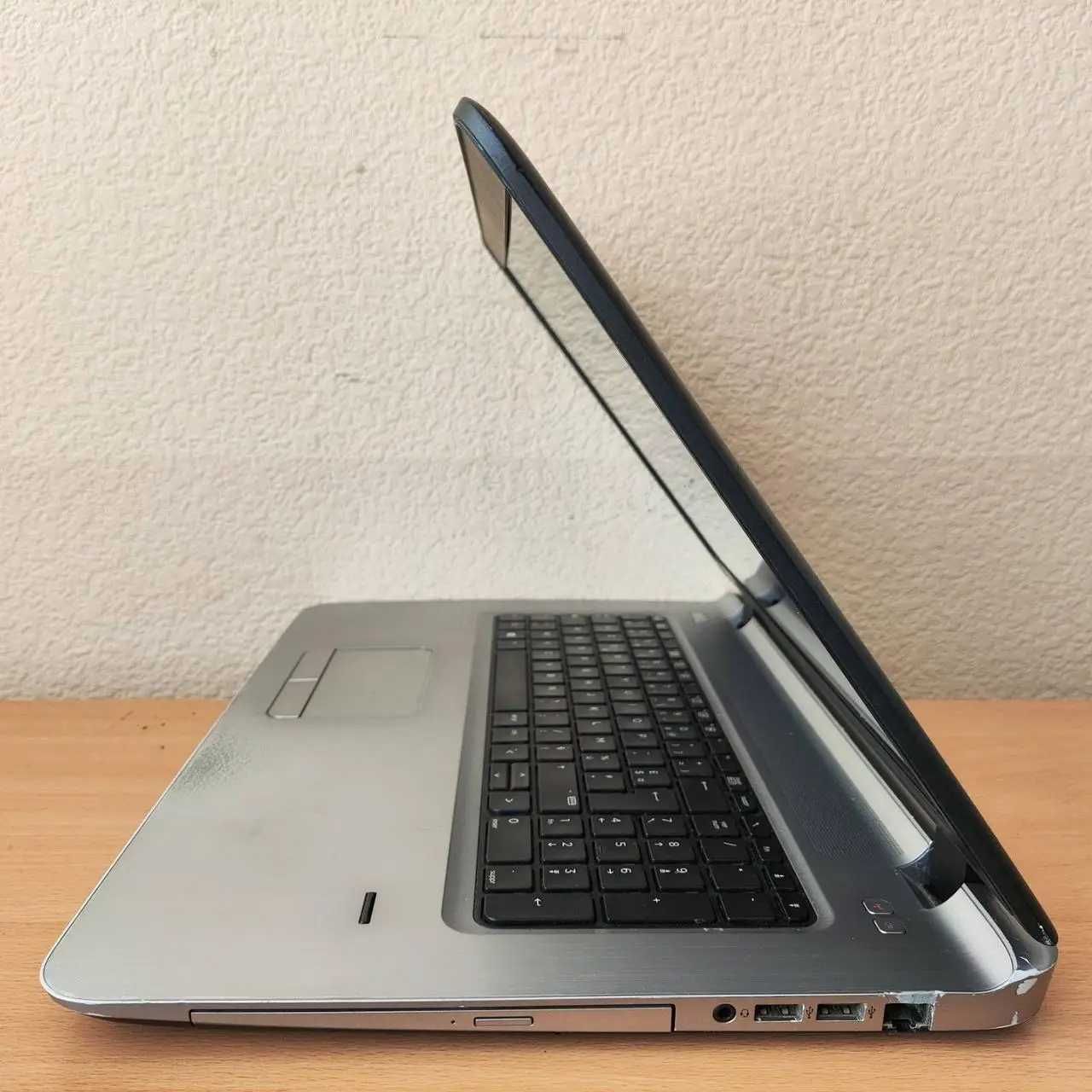 Ноутбук HP ProBook 470 G3 17.3" i5-6200U/8Gb/HDD 1Tb/AMD R7 M340