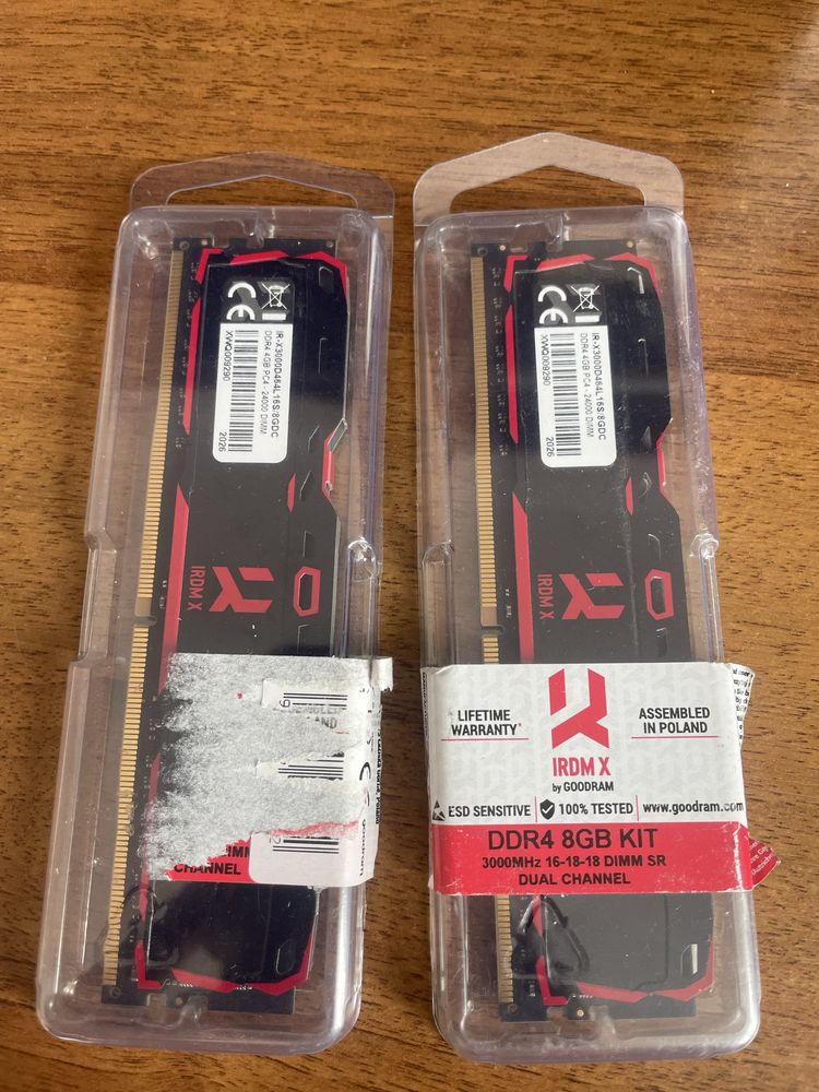 IRDM X3000 дві планки по 4GB ddr 4