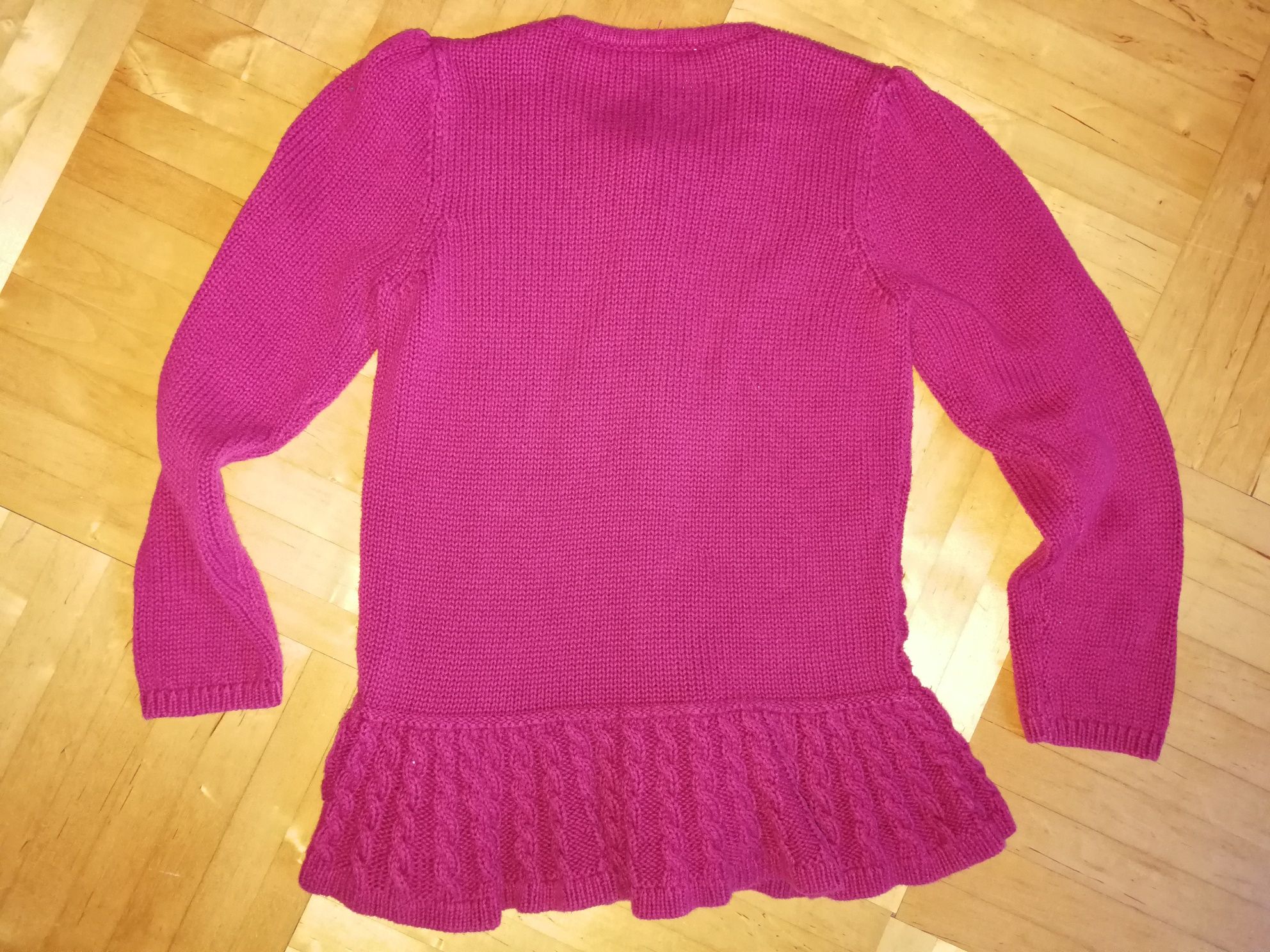 Sweterek dziewczęcy na 110 cm