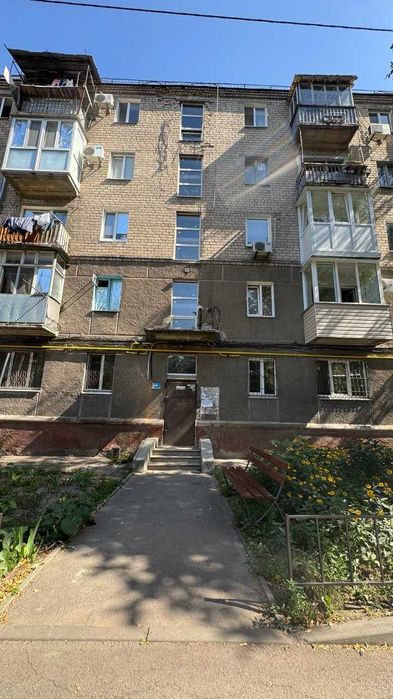 Продам 3к квартиру, пр.Б.Хмельницького 26