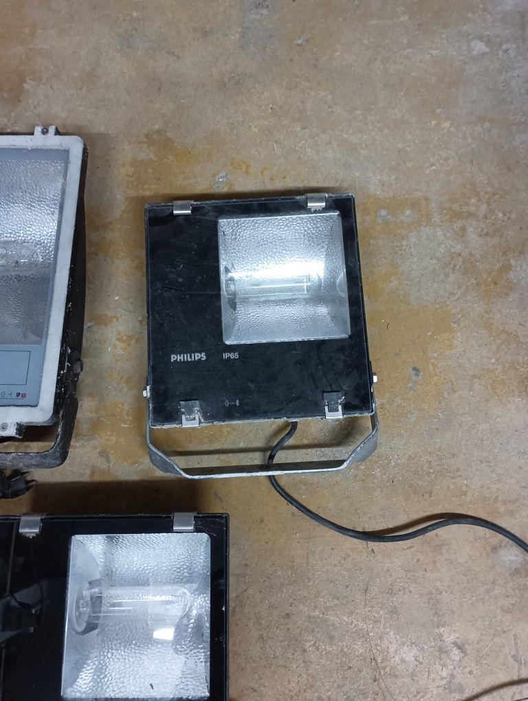 Holofotes 150w. 250w