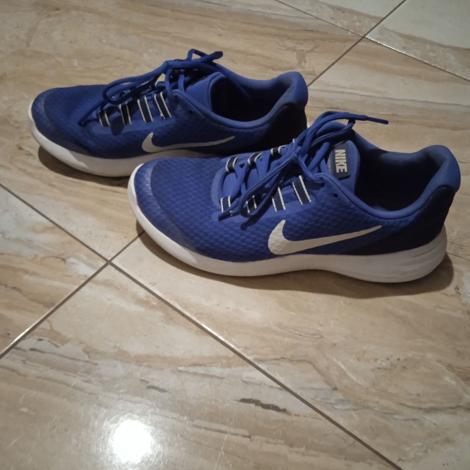 Buty sportowe Nike 39