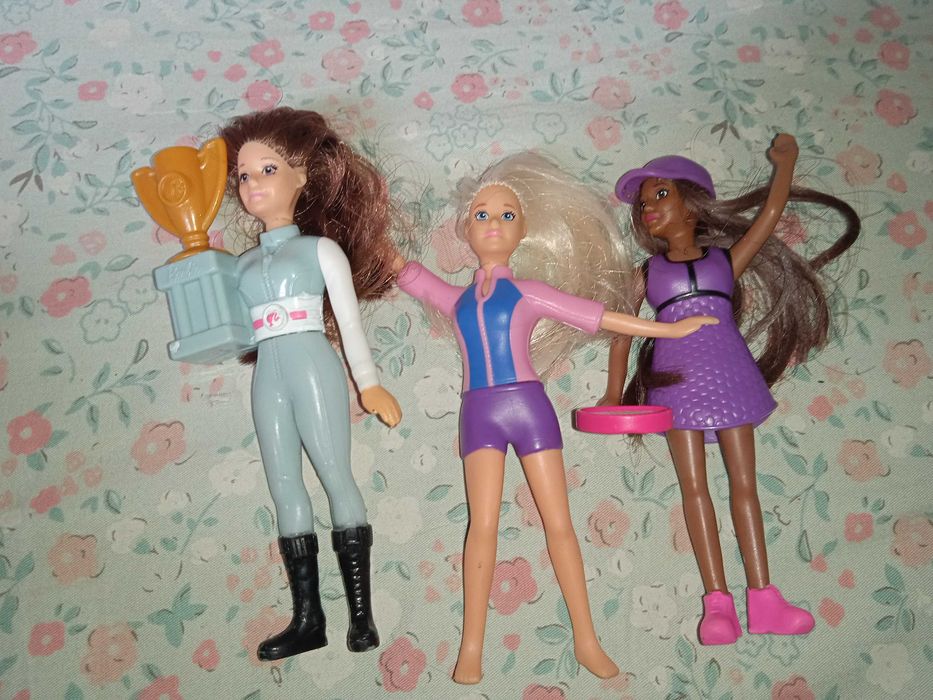 Продам коллекционные мини Barbi