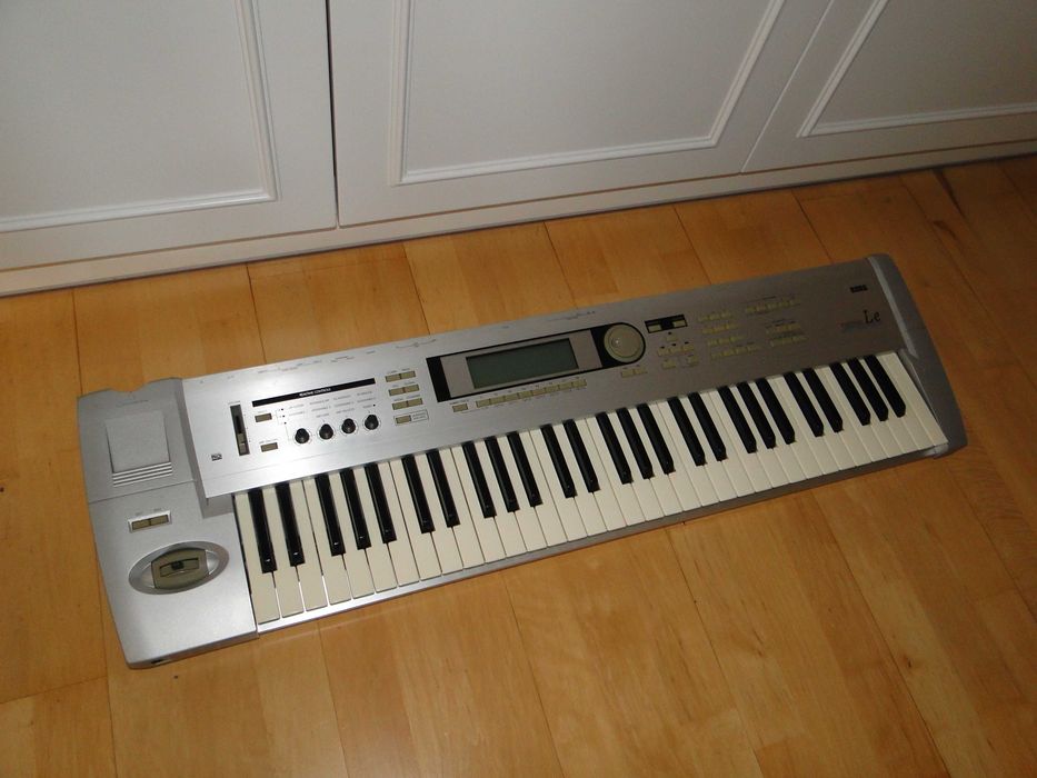 Zawodowy Syntezator Workstation KORG TRITON LE 61.Piękne Barwy.Okazja
