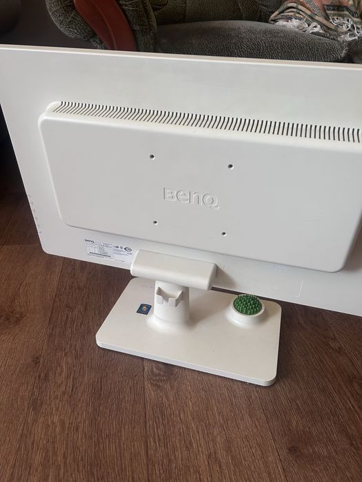 Монітор BenQ V2400 Eco (24”, Full HD)
