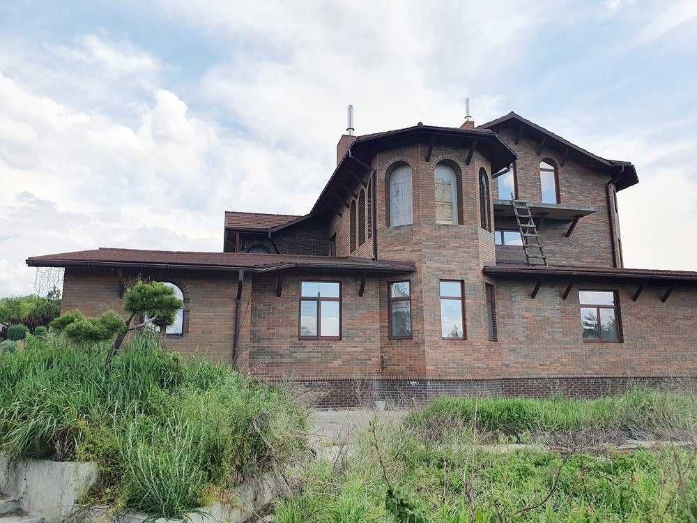 Продам дом в Кристальном 80 соток в с. Новоалександровка