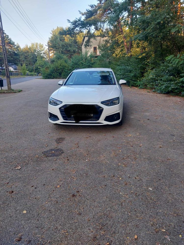 Audi A4 Avant 2021 rok 2.0 benzyna