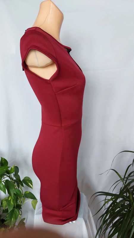 Elegancka czerwona sukienka midi rozmiar S