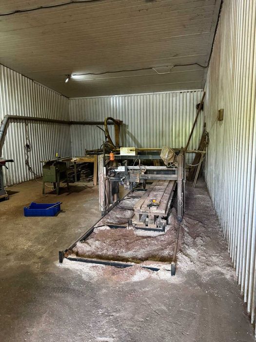 Приміщення пілорами з обладнанням 50 сот.землі.