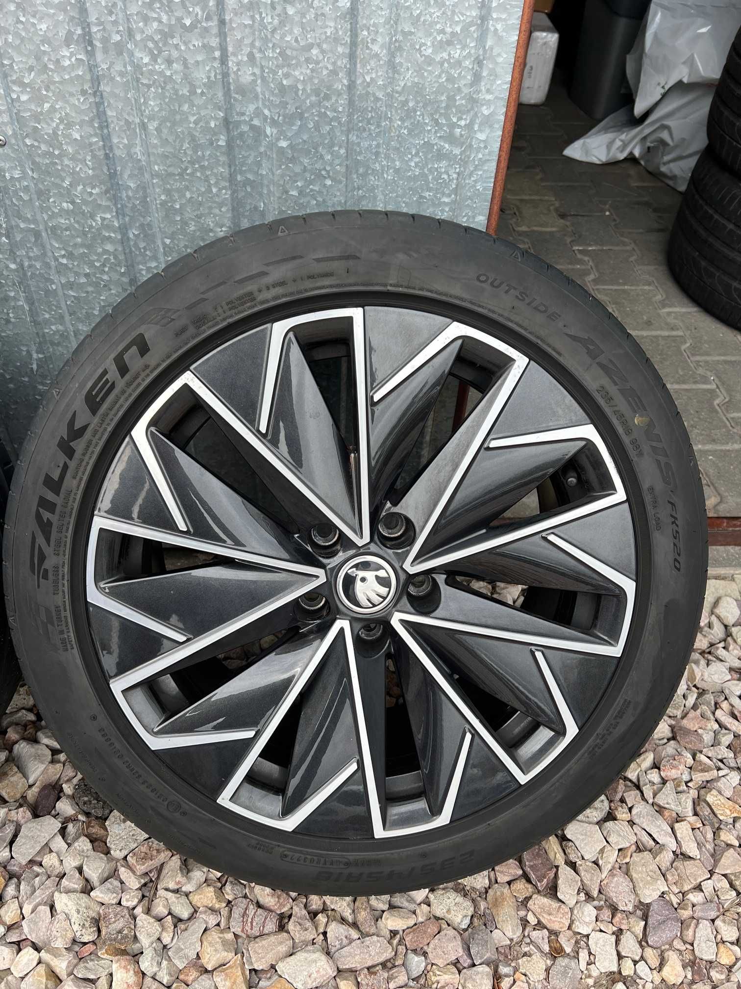 Oryginalne koła lato skoda superb Falken 235/45 R18 2022