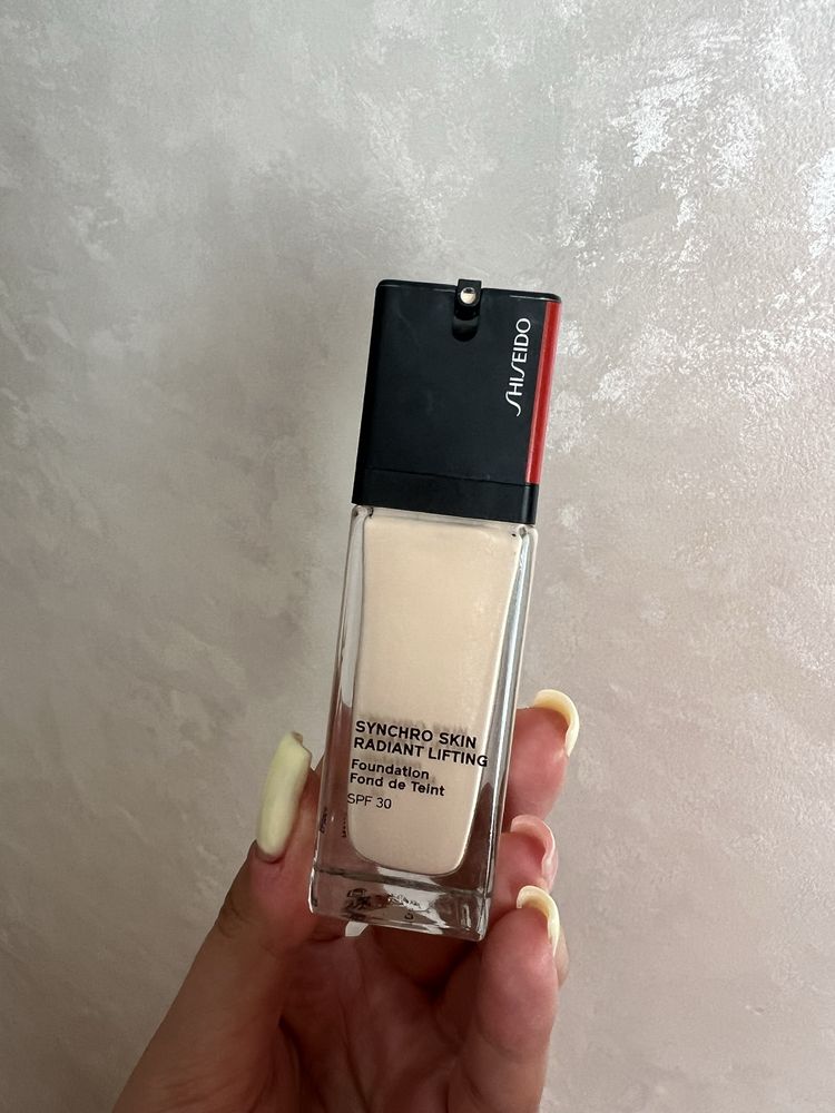 Тональний крем shiseido