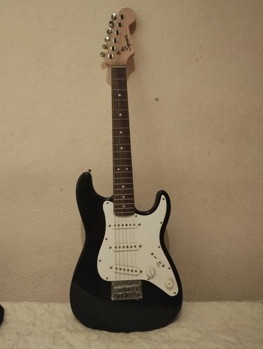Guitarra Elétrica Fender