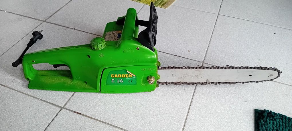 Moto-serra para peças