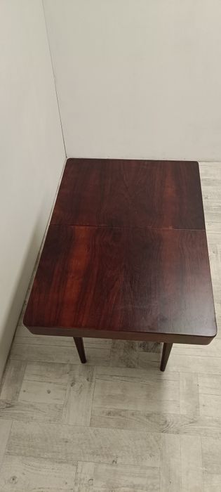 stół vintage do salonu Tatra Czechosłowacja lata 60-te orzech design