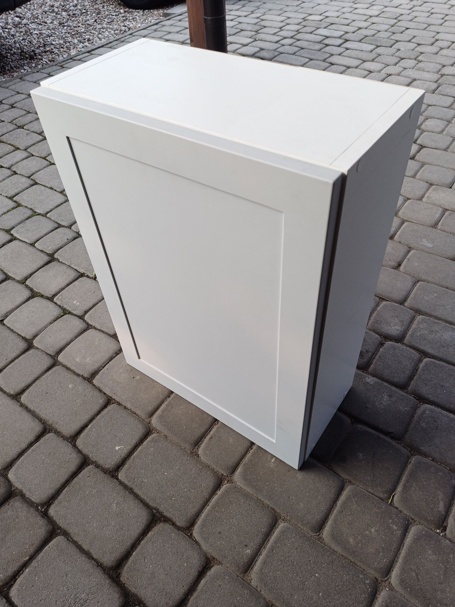 Szafka wisząca biała front popiel