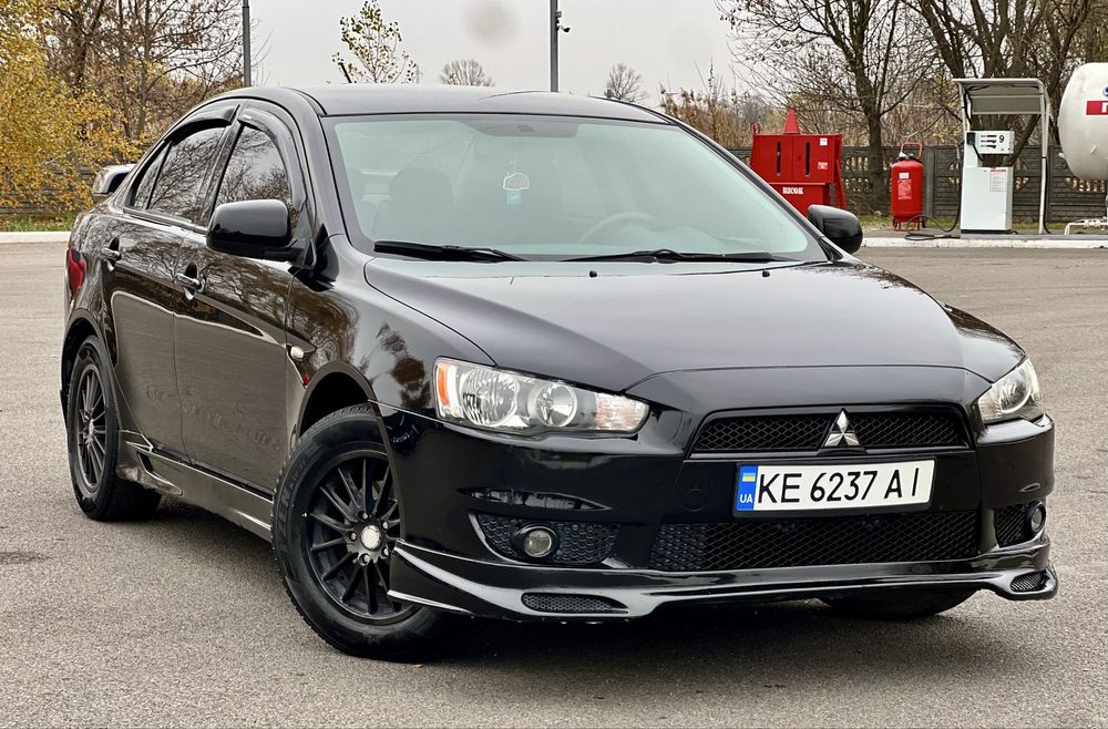 Продам Mitsubishi Lancer X