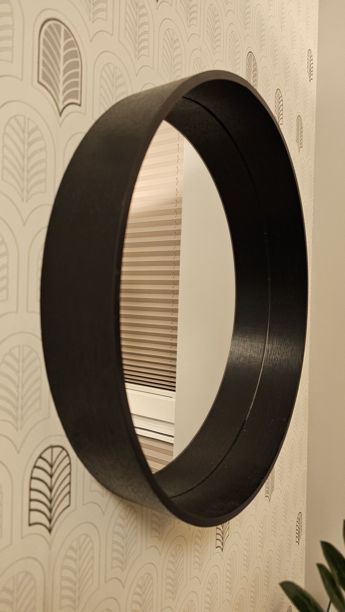 Nowe lustro 50 cm w głębokiej czarnej ramię