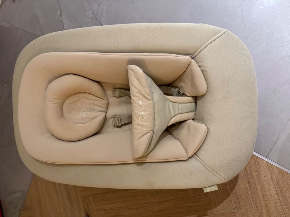 Продаю шезлонг Cybex