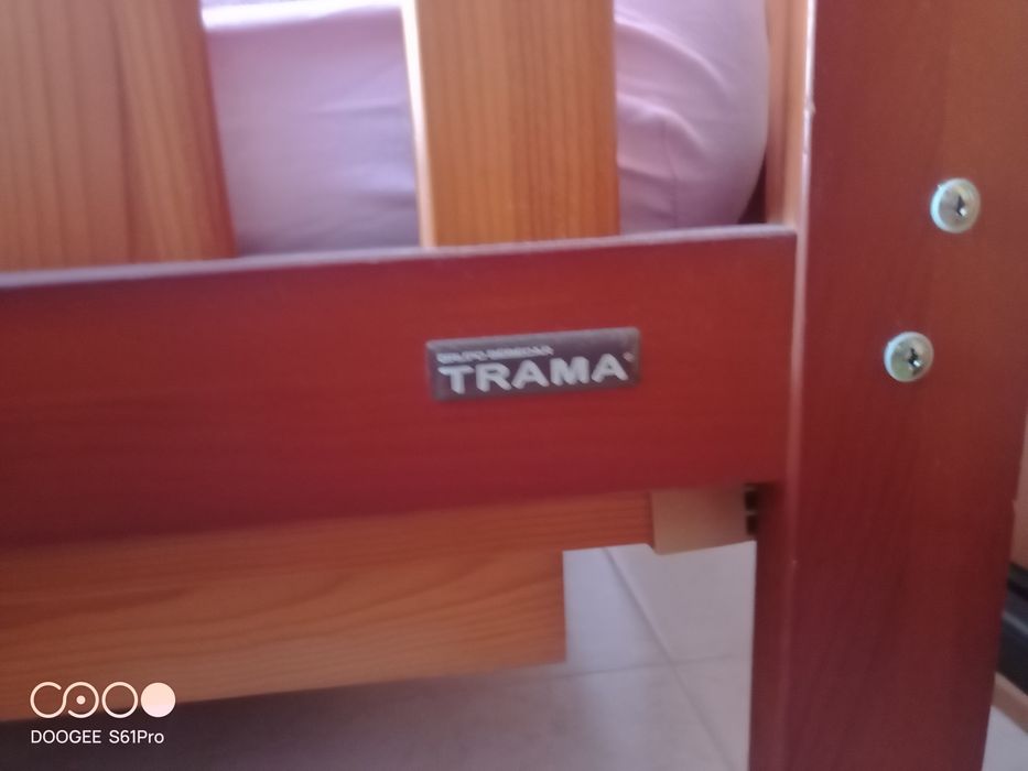 Berço TRAMA + Colchão Zippy - NEGOCIÁVEL