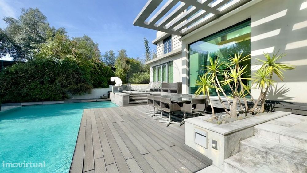 Moradia T4 para venda