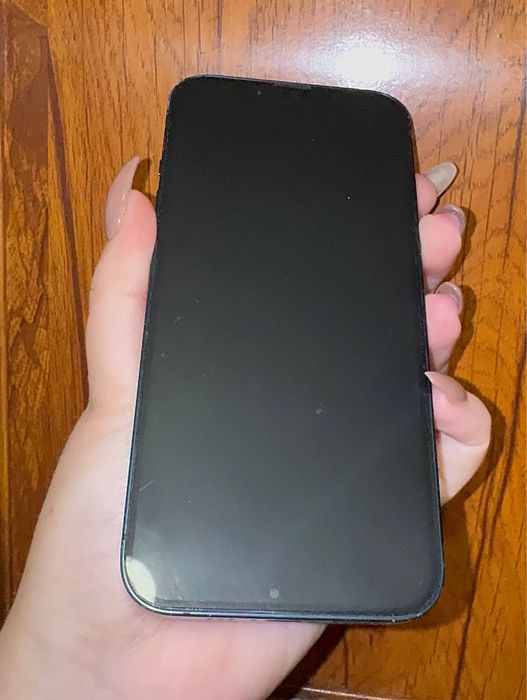 Продам айфон 13/128 iphone 13/128