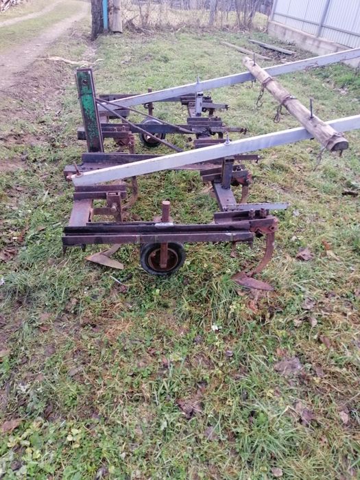 Культуватор лапчастий