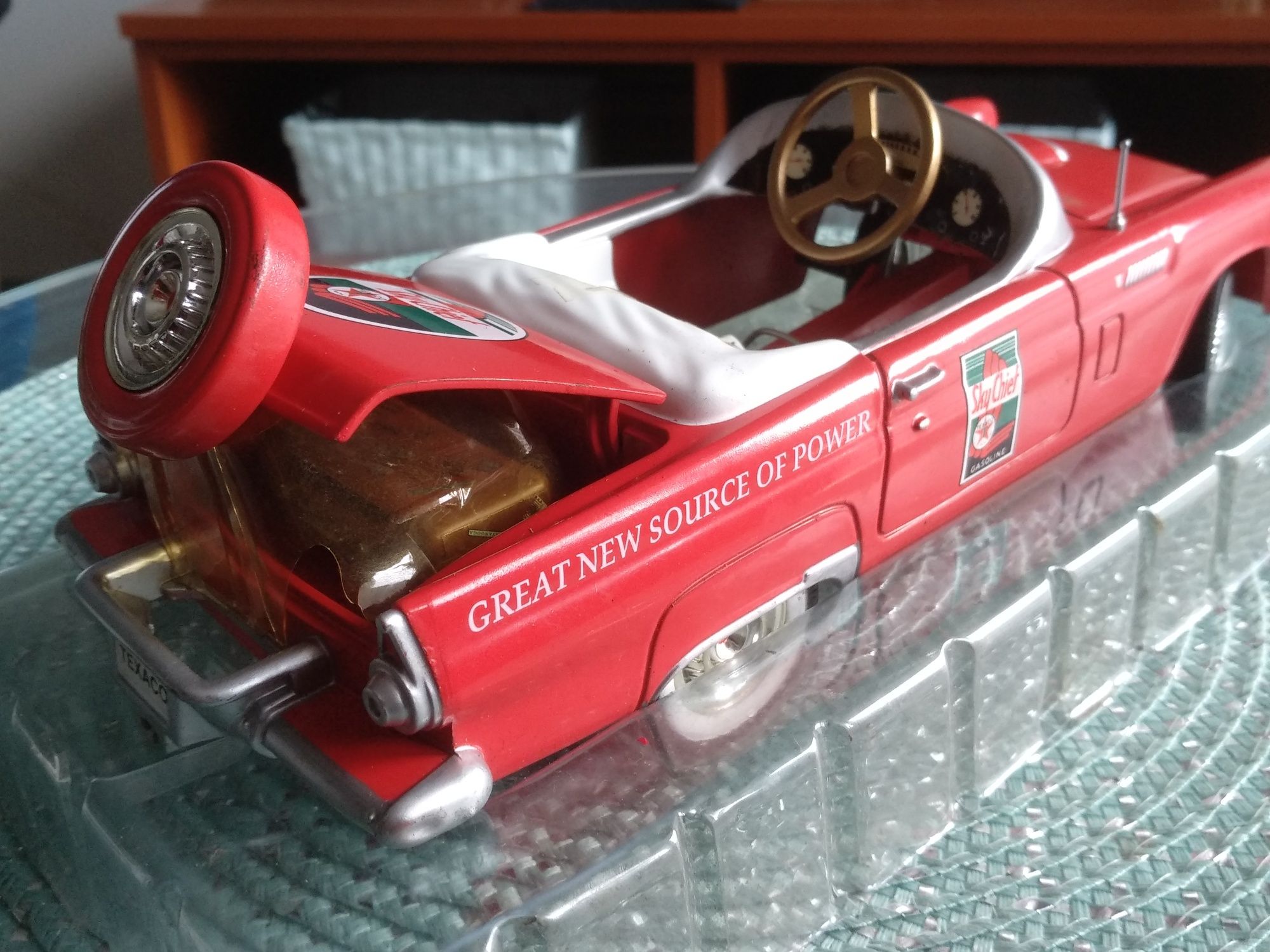 Unikat model Gear box,sky chief . Ford thunderbird 1956 1:18 USA