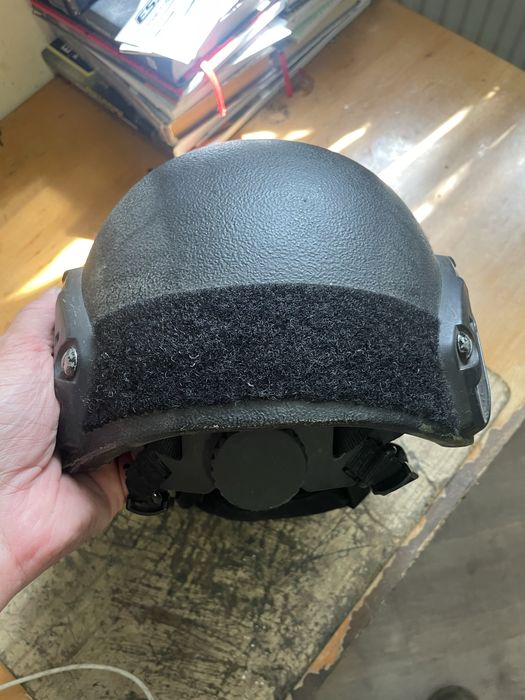 Шолом тактичний б.в.