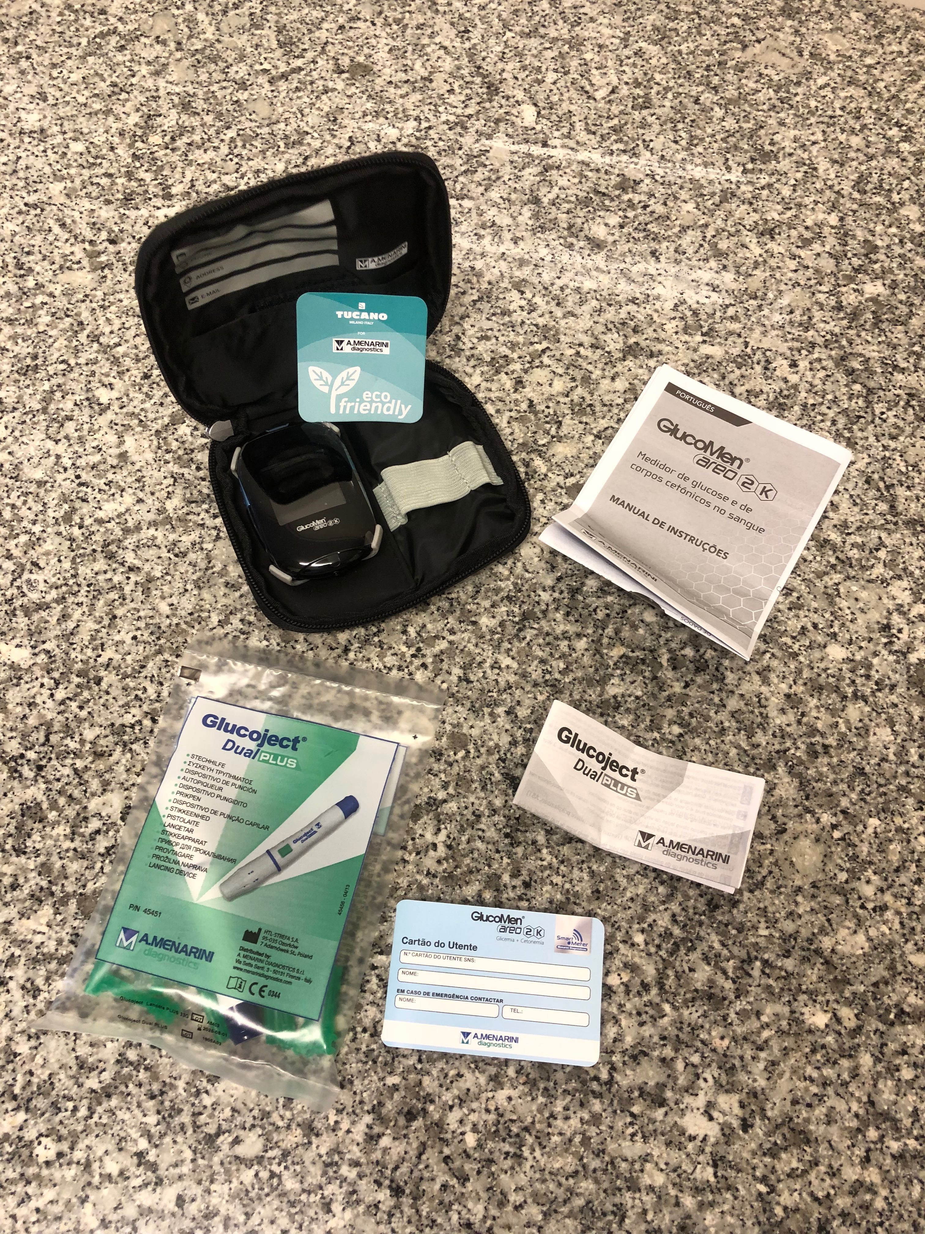Medidor de Glicose e dos Corpos Cetónicos no sangue