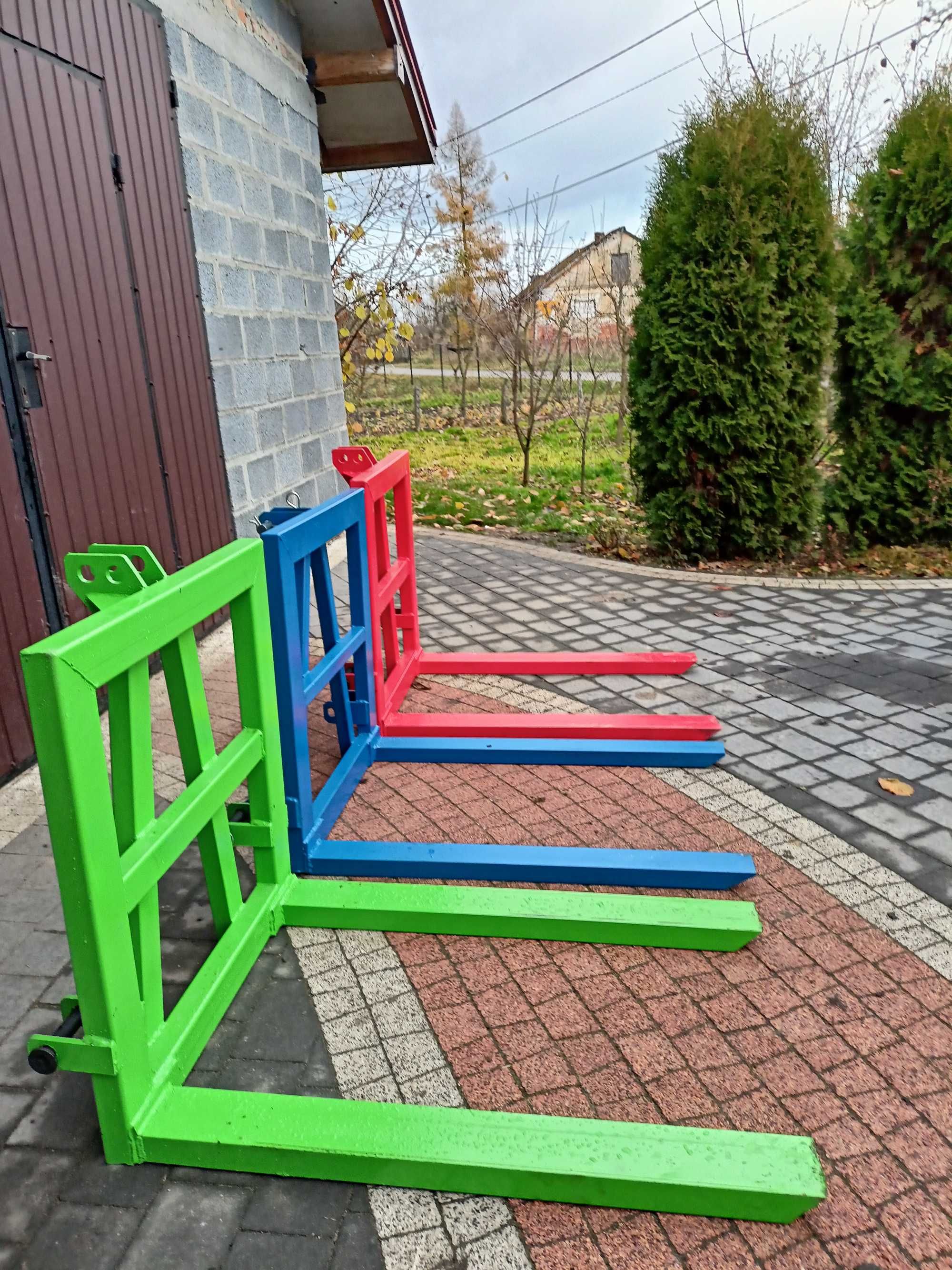 Paleciak na tył ciągnika widły do palet udźwig 1 Tona Dowóz pod dom