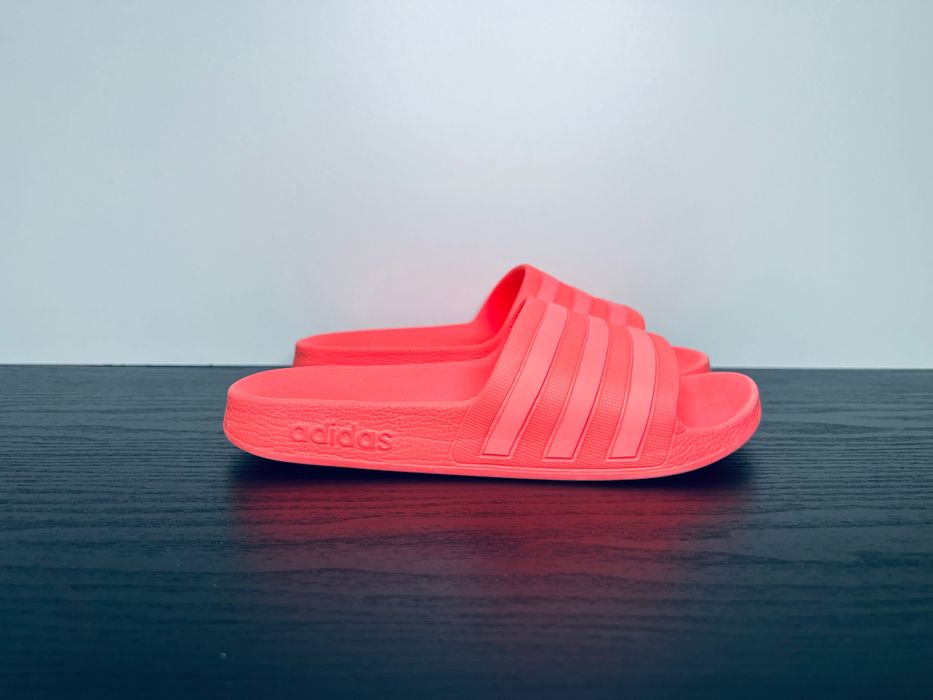 Шльопанці Adidas ADILETTE AQUA SLIDES 37р 22.5см