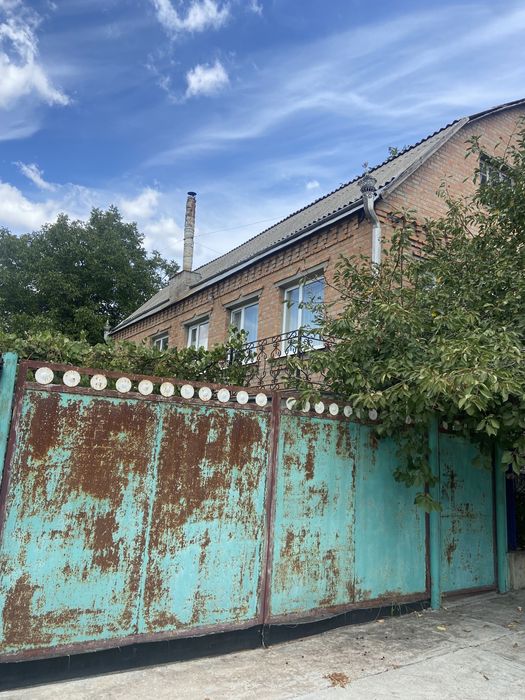 Продається будинок Покровська 94
