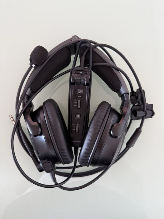 Bose A30 - Headsets Aviação