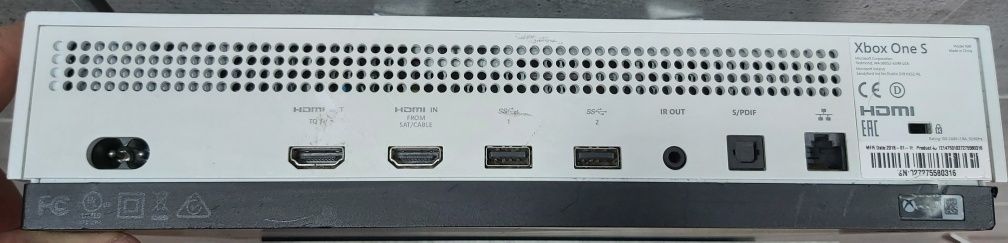 Ігрова консоль Microsoft Xbox One S 1681  "1TB"
