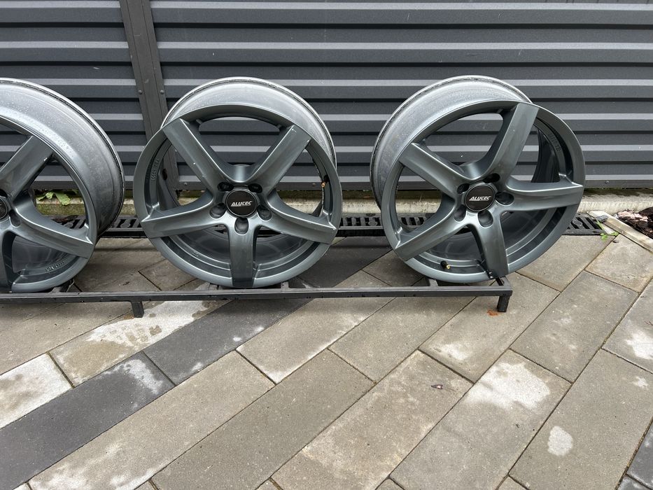 Диски 17R 5x112 7.5J ET35 Golf Skoda A5 A7 Audi