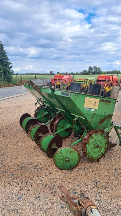 Картоплесаджалка на 4 рядки Gramer